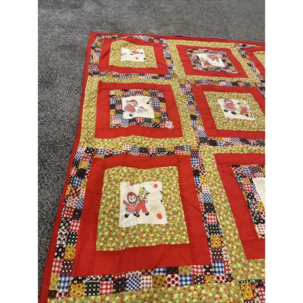 Vintage Raggedy‎ Ann & Andy Homemade Quilt Patchwork, Crib/Toddler Bed Size